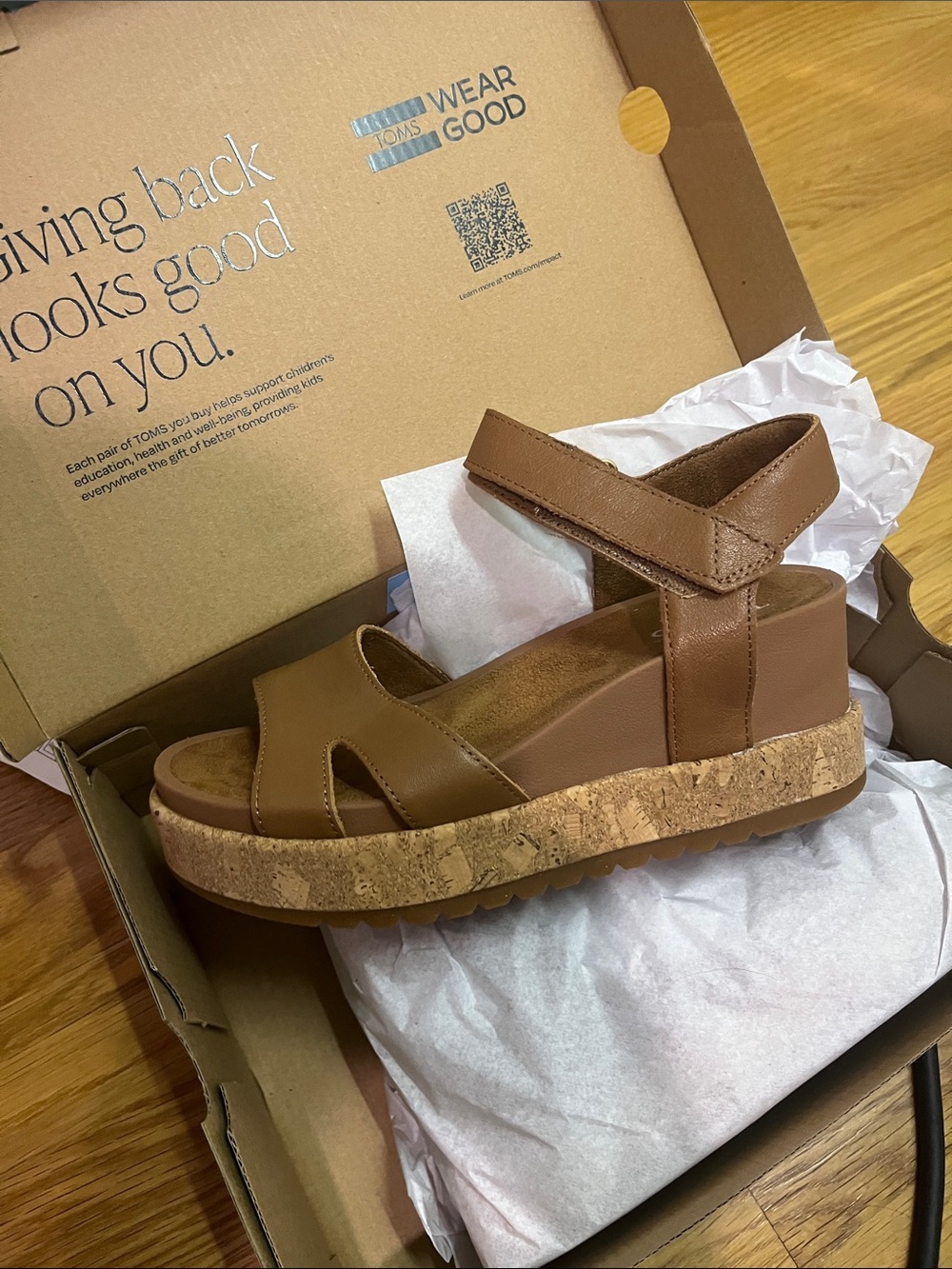 TOMS Alana Sandal in Brown Sugar size 5